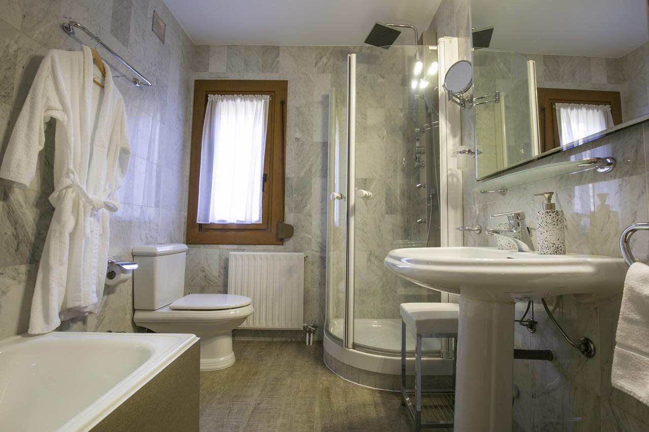 Habitación Cuádruple con baño privado